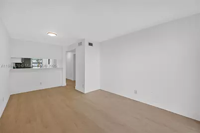 4198 Lakeside #4198, Tamarac, FL 33319 - Photo 10