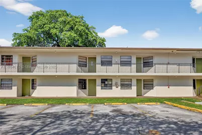 4198 Lakeside #4198, Tamarac, FL 33319 - Photo 1