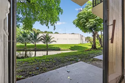 4198 Lakeside #4198, Tamarac, FL 33319 - Photo 16