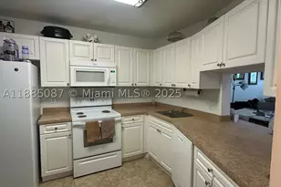 1780 NE 191st, Miami, FL 33179 - Photo 4