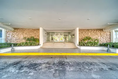 401 Golden Isles #908, Hallandale Beach, FL 33009 - Photo 4