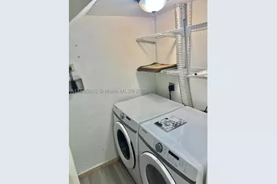 1300 W 53rd #18, Hialeah, FL 33012 - Photo 16