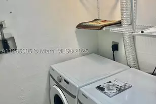 1300 W 53rd, Hialeah, FL 33012 - Photo 16