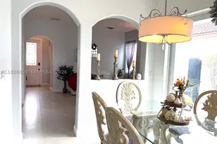 18247 NW 88th, Hialeah, FL 33018 - Photo 8