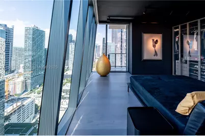 1451 Brickell #3903, Miami, FL 33131 - Photo 18