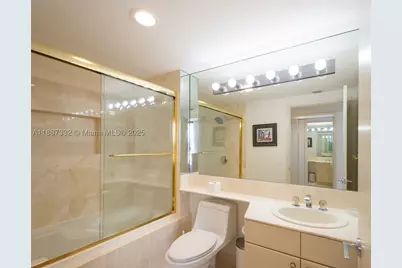 2000 Island #1002, Aventura, FL 33160 - Photo 18