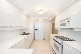 2000 Island, Aventura, FL 33160 - Photo 8