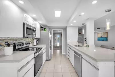 1000 Quayside #505, Miami, FL 33138 - Photo 8