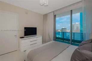 200 Biscayne Blvd, Miami, FL 33131 - Photo 12