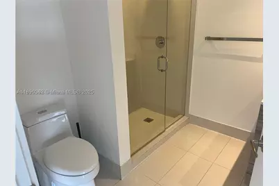 121 NE 34th #1610, Miami, FL 33137 - Photo 20