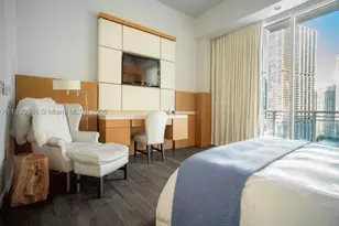 900 Brickell Key, Miami, FL 33131 - Photo 12