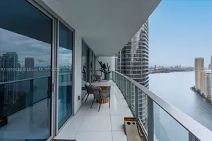 200 Biscayne Blvd, Miami, FL 33131 - Photo 22