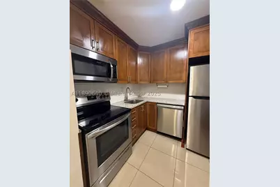 100 SE 5th #1, Hallandale Beach, FL 33009 - Photo 16