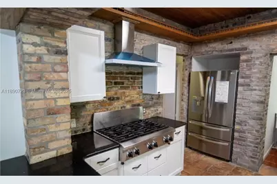 3050 Alton, Miami Beach, FL 33140 - Photo 18