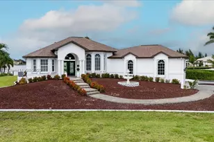 4213 NW 28th, Cape Coral, FL 33993 - Photo 2