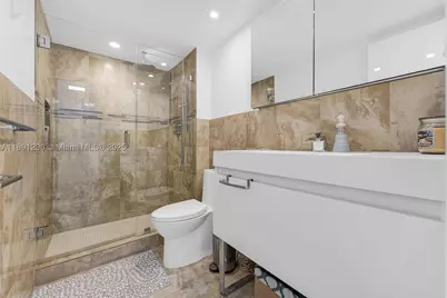 5838 Collins #11B, Miami Beach, FL 33140 - Photo 14