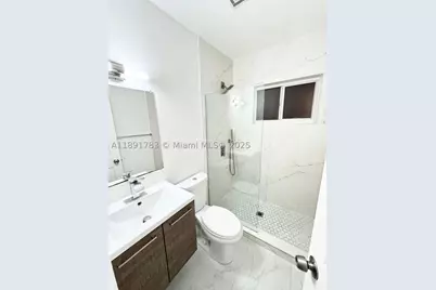 7435 Byron, Miami Beach, FL 33141 - Photo 10