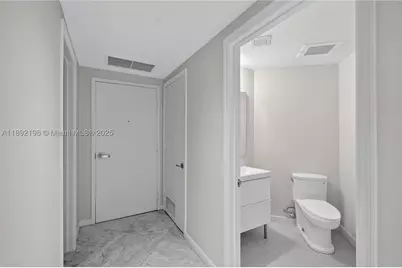 1010 SW 2nd #603, Miami, FL 33130 - Photo 14