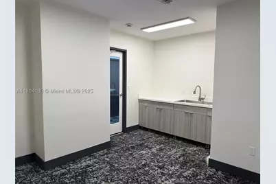 299 Alhambra #212, Coral Gables, FL 33134 - Photo 8