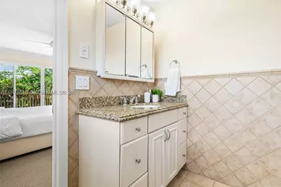 12 NE 26th, Wilton Manors, FL 33305 - Photo 20