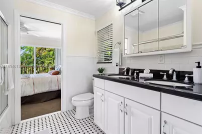 12 NE 26th, Wilton Manors, FL 33305 - Photo 22