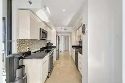 1000 E Island #1403, Aventura, FL 33160 - Photo 24