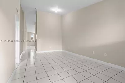 1677 SE 27th #202, Homestead, FL 33035 - Photo 2