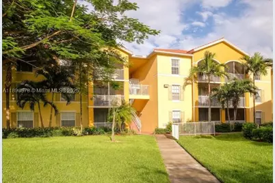 4105 Residence #117, Fort Myers, FL 33901 - Photo 8