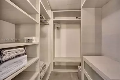 88 SW 7th #1408, Miami, FL 33130 - Photo 12