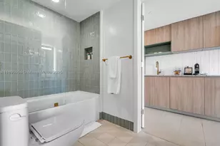 159 NE 6th, Miami, FL 33132 - Photo 12