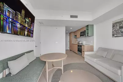 159 NE 6th #4514, Miami, FL 33132 - Photo 4