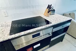 159 NE 6th, Miami, FL 33132 - Photo 18