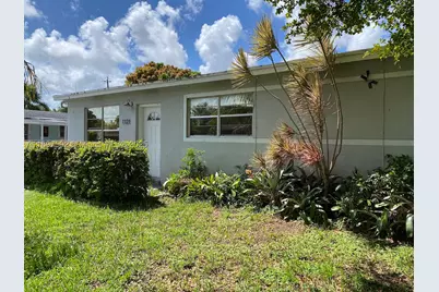 1121 NE 214th, Miami, FL 33179 - Photo 2