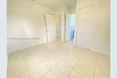 1121 NE 214th, Miami, FL 33179 - Photo 14