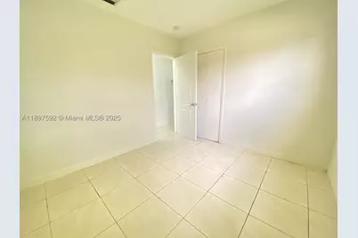1121 NE 214th, Miami, FL 33179 - Photo 8