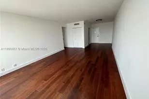 1000 W, Miami Beach, FL 33139 - Photo 6