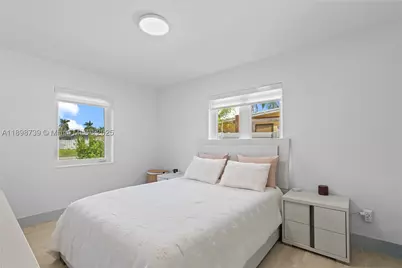 11350 SW 57th, Miami, FL 33173 - Photo 12