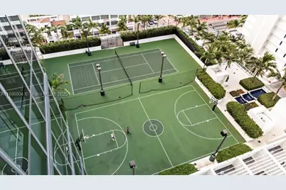 2201 Collins #626, Miami Beach, FL 33139 - Photo 10