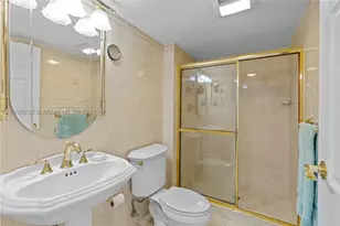 20379 W Country Club, Aventura, FL 33180 - Photo 16