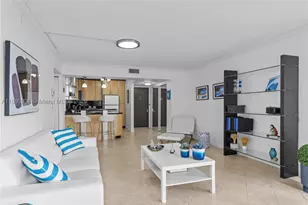 20379 W Country Club, Aventura, FL 33180 - Photo 4