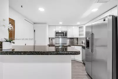 2333 Brickell #PH208, Miami, FL 33129 - Photo 10