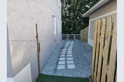 5754 NW 98th, Doral, FL 33178 - Photo 34