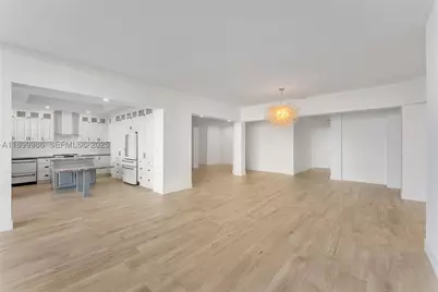 848 Brickell Key #204, Miami, FL 33131 - Photo 4