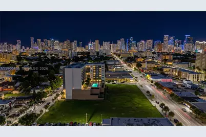1110 NW 1 #705, Miami, FL 33128 - Photo 2