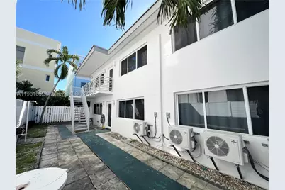 312 Elm, Hollywood, FL 33019 - Photo 2