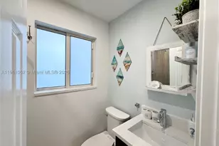 312 Elm, Hollywood, FL 33019 - Photo 14