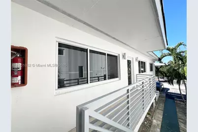 312 Elm, Hollywood, FL 33019 - Photo 8