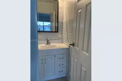 4700 NW 35th #602, Lauderdale Lakes, FL 33319 - Photo 8