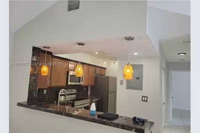 18850 NW 57th #306, Hialeah, FL 33015 - Photo 4