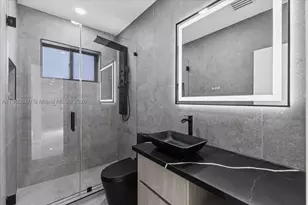 19511 NE 18th, Miami, FL 33179 - Photo 16